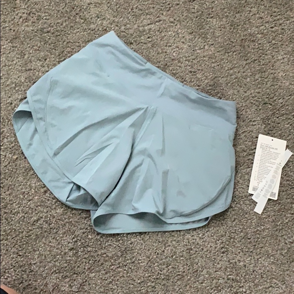 NEW! Run Off Route HR Short 4”